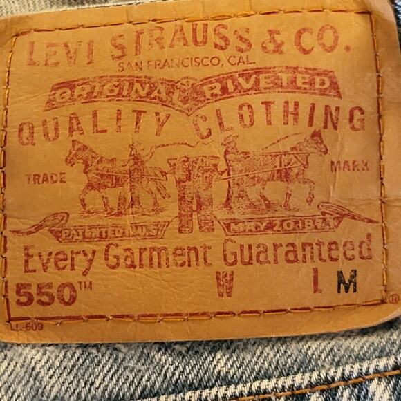 Vintage Levi's 550 Jeans Womens 32 Blue Light Wash 90s Retro Skater USA Baggy - Picture 5 of 7
